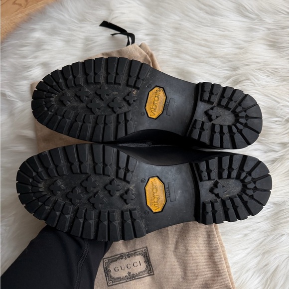 Gucci Black Leather Playform Sole Loafers with Gold Accent - Picture 6 of 8